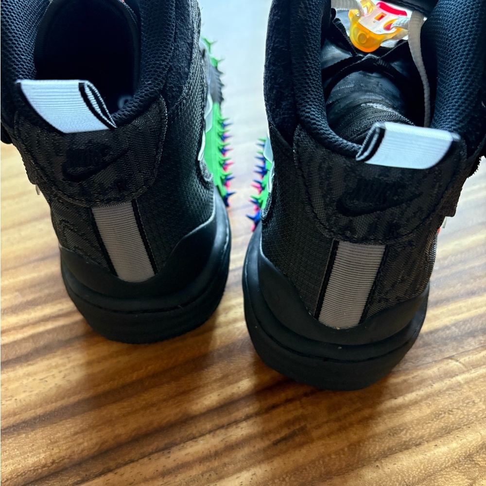 Off-White Air Force 1 Mid Black - Picture 5 of 9
